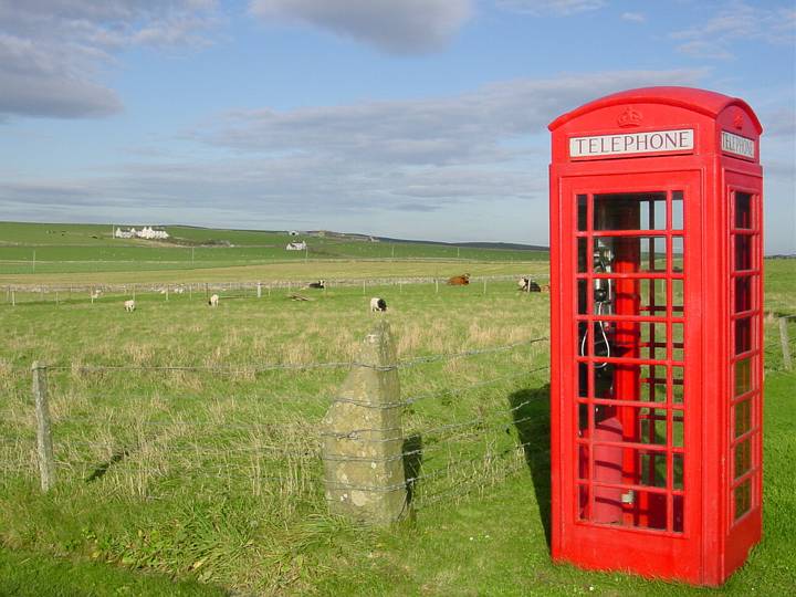 OrkneyTelefonKiosk.jpg