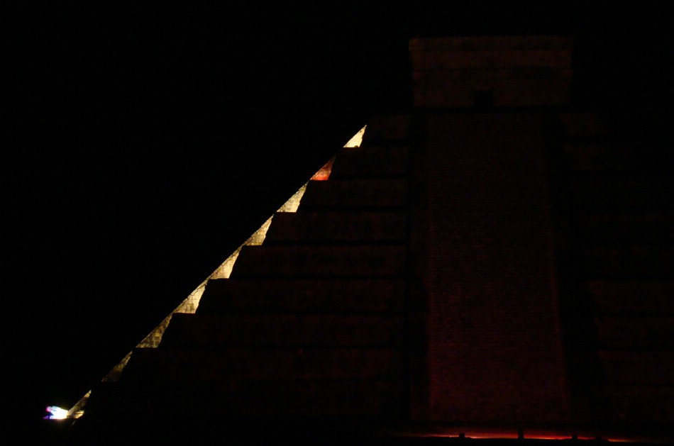 DSC03907ChichenSynligPyramideslange.JPG
