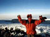 Andreas: Høgast i Afrika. I bakgrunnen: Ice Cathedral.