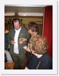 Rana44_Yttern_Anne_Johanne_viser_fram_finstuffene_sine * 1200 x 1600 * (244KB)